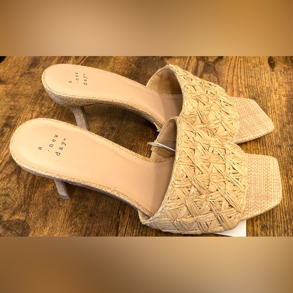 A New Day Women's Ayla Raffia Slide Heels with Memory Foam Insole Tan Size 9.5 - Picture 4 of 6